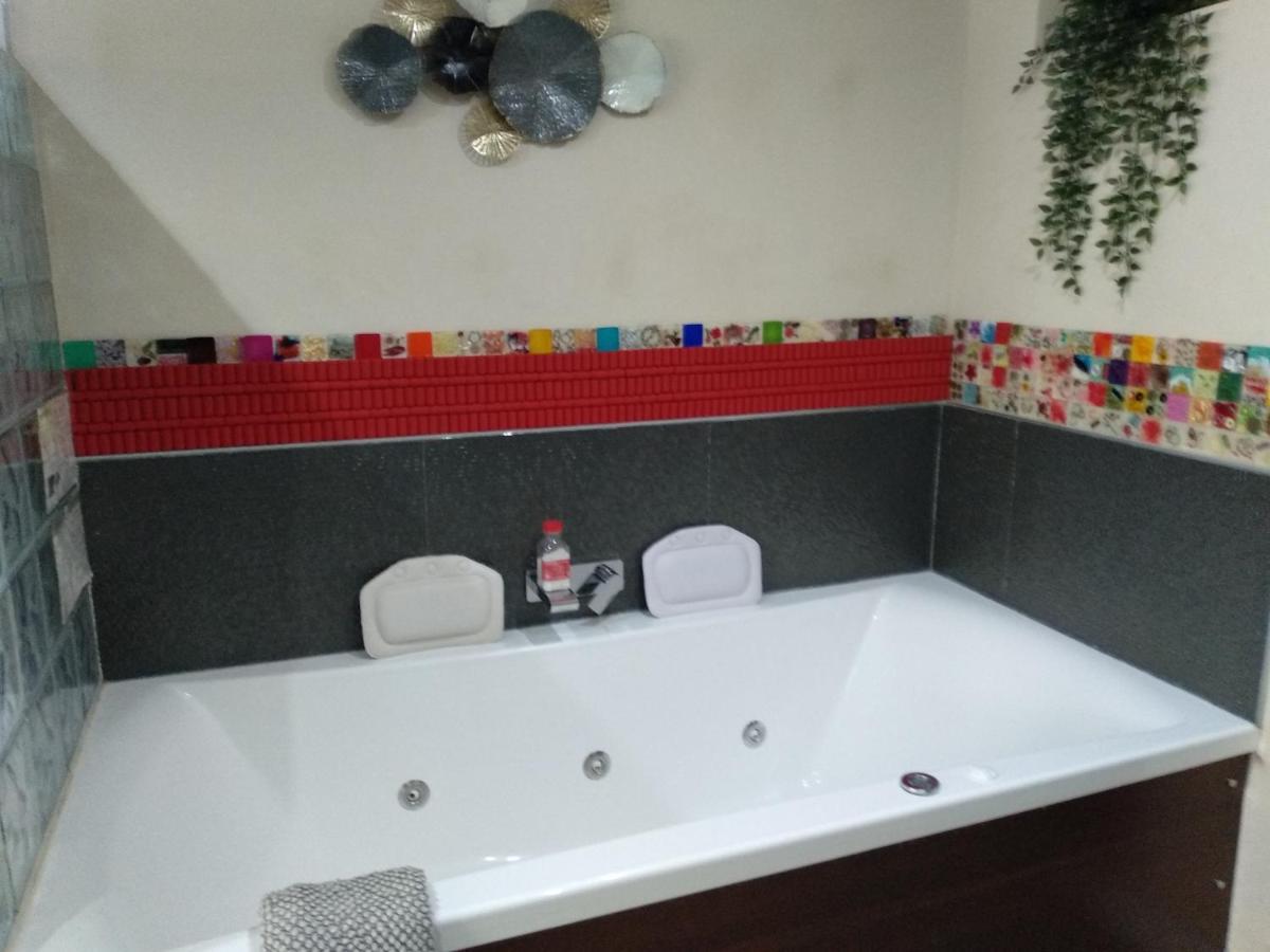 Loft "Coqueto" Rojo Lejlighed Ubrique Eksteriør billede